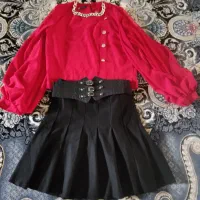 شومیز ودامن کوتاه