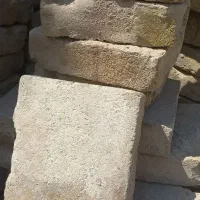آجر جناقی و گری و درب چوبی و الومینیومی