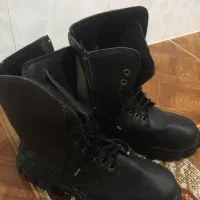 پوتین ونیم بوت خوشکل ولی همینهامونده