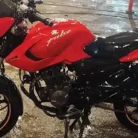 فروش موتور سیکلت باجاج پالس 135