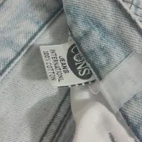 دوتا شلوار برگ به فروش میرسه