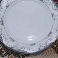 یه سری ظرف تمیزوسالم که خیلیاش استفاده نشده|ظروف سرو و پذیرایی|بندر انزلی, چهارفریضه|دیوار