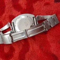 سیکوجوانان|ساعت|رباطکریم, رباطکریم|دیوار