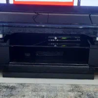 تختخواب وکمد و پاتختی و میز تلویزیون و یک جفت بوفه