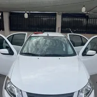 ساینا کم کار کرد