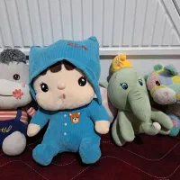 ۴ عدد عروسک فرو یا معاوضه با مواد غذایی