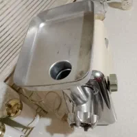 چرخ گوشت قدیمی سالم سفید نقره ای|خردکن، آسیاب، غذاساز|تربت جام, علوی|دیوار