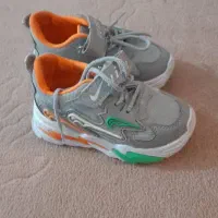 کفش بچگونه|کفش و لباس بچه|مسجد سلیمان, |دیوار