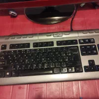 مانیتور و کیبورد