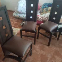 میز ناهار خوری ۴نفره کاملآ سالم