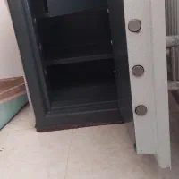 گاوصندوق درحدنو|دفتر کار|صومعه‌سرا, |دیوار