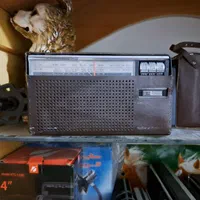 رادیوهای عتیقه ژاپنی با گیرندگی بالا|کلکسیون اشیاء عتیقه|ملکآباد, |دیوار