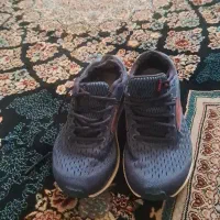 کتونی بروکس اصلی سایز۳۹