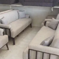 مبل پفکی و پنجره ای رنگ  سفید|مبلمان خانگی و میز عسلی|شیروان (خراسان), |دیوار