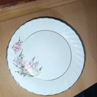 بشقاب و کاسه چینی