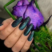 کاشت و لمینیت ناخن