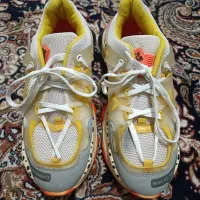 کتونی سایز ۴۰