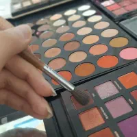 ارائه خدمات تخصصی زیبایی