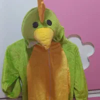 لباس طرح طوطی مناسب نمایش در حد نو