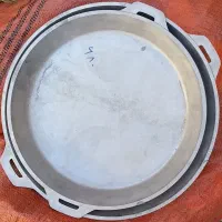 ماهیتابه و پاتیل چدن