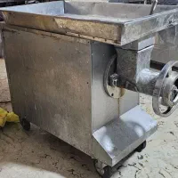 چرخ گوشت ۳ فاز ۴۲|ماشینآلات صنعتی|هشتگرد, مدرس|دیوار