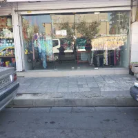 رهن واجاره مغازه روبروی مدرسه/دارای سرویس بهداشتی