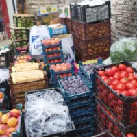 به چند نیروی آقا جهت کار در میوه فروشی نیازمندیم|استخدام خدمات فروشگاه و رستوران|قائمشهر, |دیوار