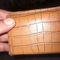کیف پول مشکی به همراه مدارک گم شده