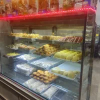 ویترین قنادی  به علت تغییر شغل