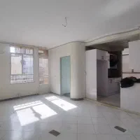 ۶۵ متری ۲ خواب * پارکینگ و انباری *