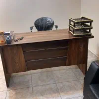 فروش نیم ست مبل اداری و میز مدیریت