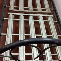 دوتا تخت فلزی یکنفره فلزی|تخت و سرویس خواب|ایلام, |دیوار