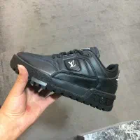 حدود۳۰۰جفت کتونی مرد و زن|کیف، کفش، کمربند|اراک, |دیوار