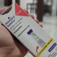 تزریق آمپول لاغری مانجارو اورجینال توسط پزشک آمل