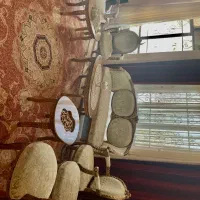 سرویس مبلمان نه نفره به همراه نهارخوری هشت نفره