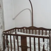 گهواره چوب راش و گهواره طراحی شوده به سبک سنتی|تخت و صندلی بچه|مهاباد (آذربایجان غربی), |دیوار
