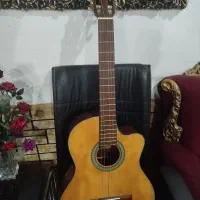 گیتار تمام چوب