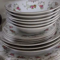 سرویس چینی، کمد،|ظروف سرو و پذیرایی|مشهد, بهارستان|دیوار