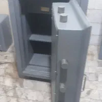 گاوصندوق|ابزارآلات|قلعه نو, |دیوار