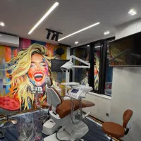 ایمپلنت بدون درد + مشاوره رایگان