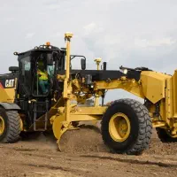 نیازمند راننده گریدر،کمپرسی و تانکر آب