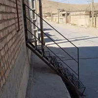 در و پله ی اهنی و ویترین|فروشگاه و مغازه|لیلان, |دیوار