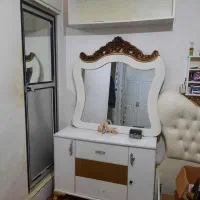 میز غذا خوری و میز آرایش