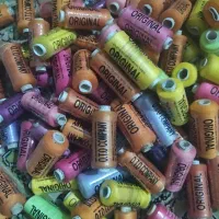 با سلام مقداری نخ