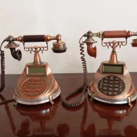 فروش 2تا تلفن یکیش سالم یکیش خراب