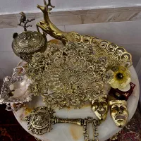 فروش یکجا همراه با شیرینی خوری و شکلات خوری و گرام