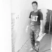 استاد گچکار و سیمانکار با 15 سال تجربه