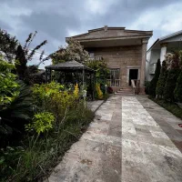 ویلا نیم پیلوت ۲۸۰ متر زمین ۱۸۰ متر بنا