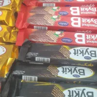 به یه همکار کار در دکه شیفت شب