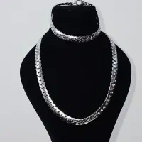 روز مادر از رگ گردن به شما نزدیکتر است|زیورآلات و اکسسوری|قم, بنیاد|دیوار